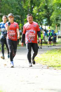 BIB: 0232, 0233
                            <button type="button" onclick="openModal(5005007)" class="btn btn-primary btn-sm float-right btn-popup" data-toggle="modal" data-target=".modal-high-quality">
                        <i class="fas fa-shopping-cart"></i> Add to Cart
                    </button>
                                            <button type="button" onclick="isThisMe(5005007, true)" class="btn btn-success btn-sm float-right btn-popup btn-isme hidden" data-toggle="tooltip" data-placement="bottom" title="นี่คือรูปของคุณใช่ไหม คลิกที่นี่เพื่อเอาเข้าอัลบั้ม">
                        <i class="fas fa-plus"></i> Add to album
                    </button>
                    <button type="button" onclick="isThisMe(5005007, false)" class="btn btn-warning btn-sm float-right btn-popup btn-isnotme hidden">
                        <i class="fas fa-ban"></i> Remove from album
                    </button>